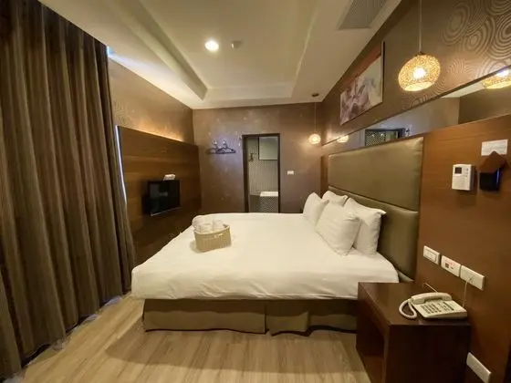 Deluxe Tek Büyük veya İki Ayrı Yataklı Oda, Küvet