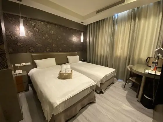 Design Tek Büyük veya İki Ayrı Yataklı Oda