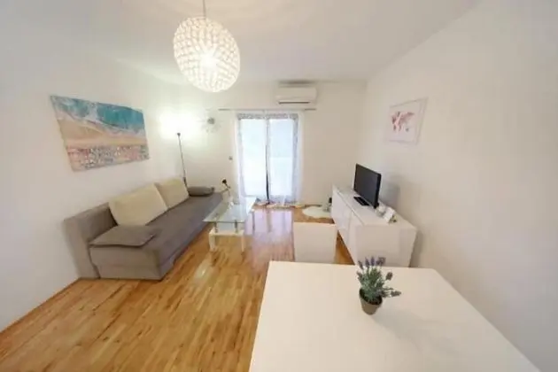 Apart Daire, 1 Büyük (Queen) Boy Yatak ve Çekyat, Deniz Manzaralı