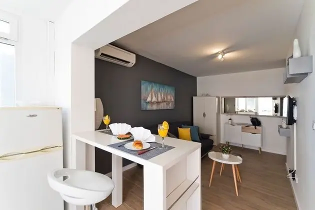 Apart Daire (Ina - modern and cosy - A1(2+2))