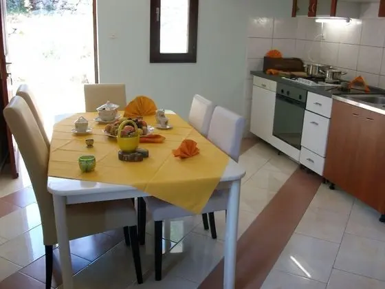 Ev (Ina - peaceful - H Pierida (8+4))