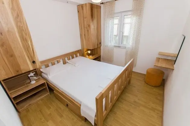 Apart Daire (Ina - with terrace - A3(4+1))