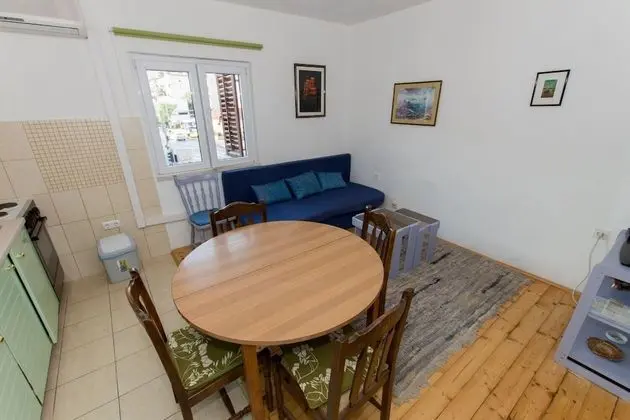 Apart Daire (Ina - with terrace - A3(4+1))