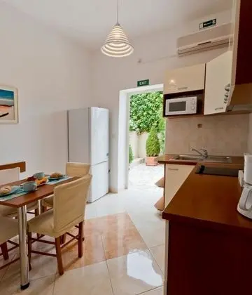 Apart Daire (Ina2 - modern and cosy - A2(4))