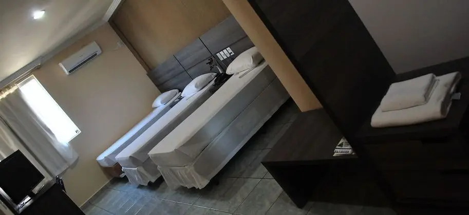 Deluxe Üç Kişilik Oda