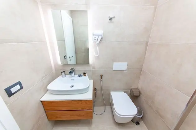 Tek Büyük veya İki Ayrı Yataklı Oda, Balkon