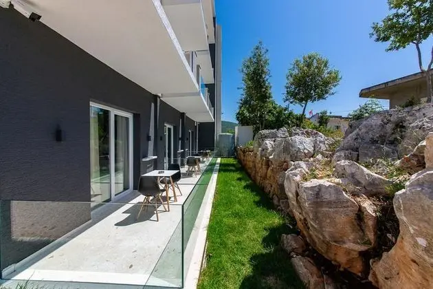Tek Büyük Yataklı Oda, Balkon