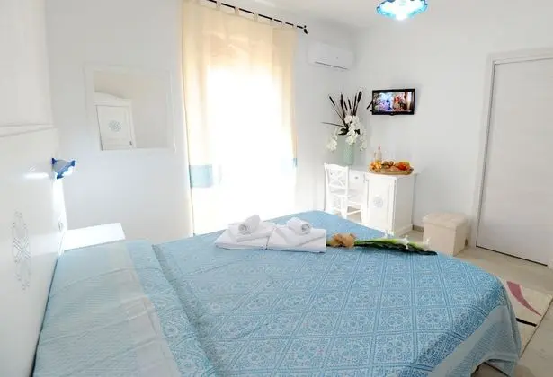 Comfort Tek Büyük veya İki Ayrı Yataklı Oda (2)