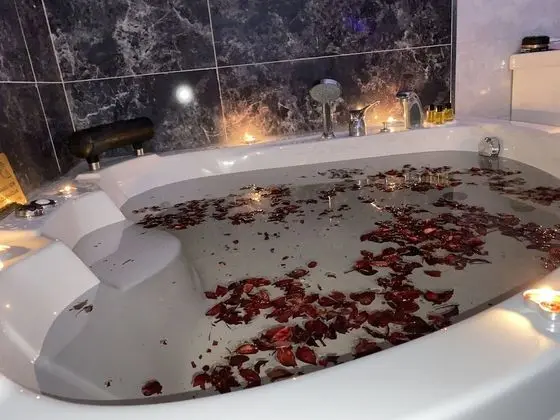 Premium Tek Büyük Yataklı Oda