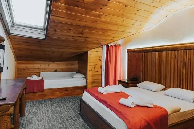 Üç Kişilik Oda, Balkon/Veranda, Şehir Manzaralı