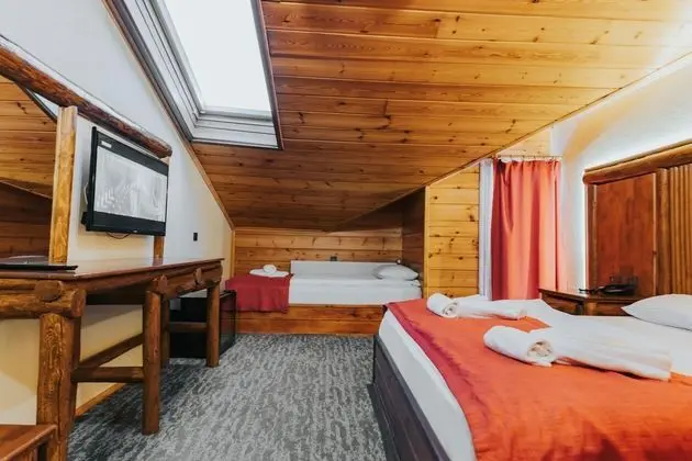 Üç Kişilik Oda, Balkon/Veranda, Şehir Manzaralı