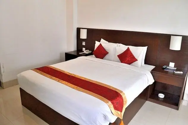 Deluxe Tek Büyük Yataklı Oda, 1 En Büyük (King) Boy Yatak, Balkon, Bahçe Manzaralı