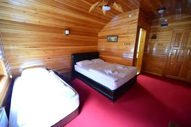 Bungalov (Triple)