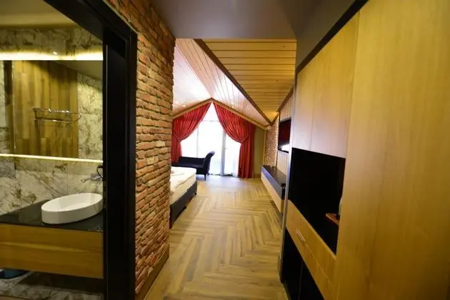 Suite, , Jakuzili