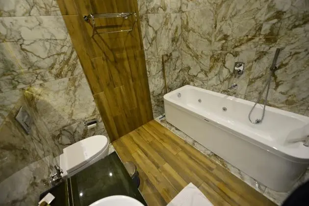 Suite, , Jakuzili