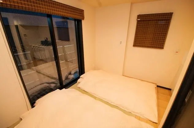 Üç Kişilik Oda (with Terrace)