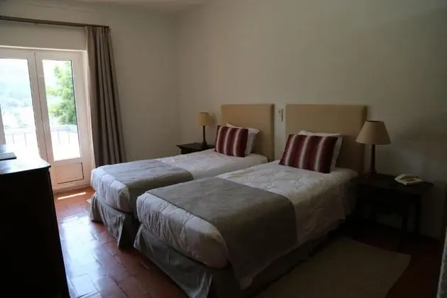 Standard Tek Büyük veya İki Ayrı Yataklı Oda (Single Use )