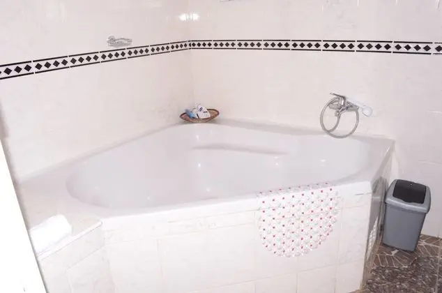 Standard Tek Büyük veya İki Ayrı Yataklı Oda
