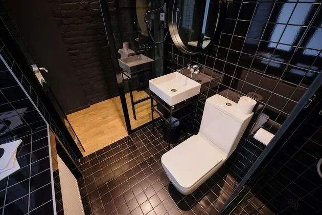 Tek Büyük Yataklı Oda, Özel Banyo (DoubleBox)