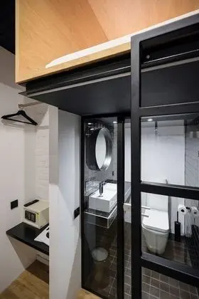 Tek Kişilik Oda, Ortak Banyo (MonoBox)