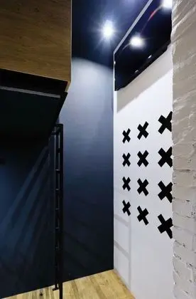 Tek Kişilik Oda, Ortak Banyo (MonoBox)
