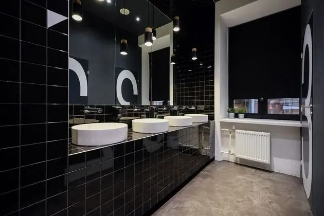 Tek Kişilik Oda, Ortak Banyo (MonoBox)