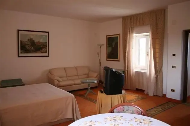 Standard Dört Kişilik Oda, Deniz Manzaralı