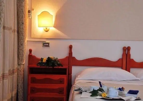 Standard Tek Büyük veya İki Ayrı Yataklı Oda, Deniz Manzaralı