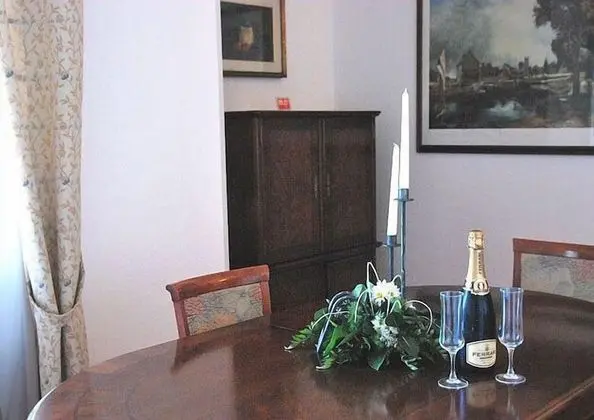 Süit, 1 Büyük (Queen) Boy Yatak