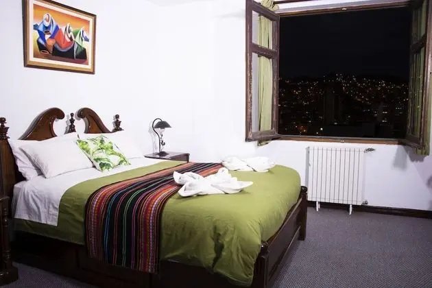 Deluxe Tek Büyük Yataklı Oda, 1 Çift Kişilik Yatak, Şehir Manzaralı