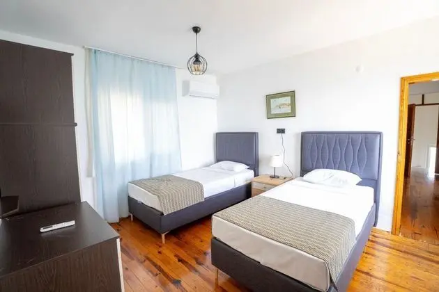 Villa Aile Odası