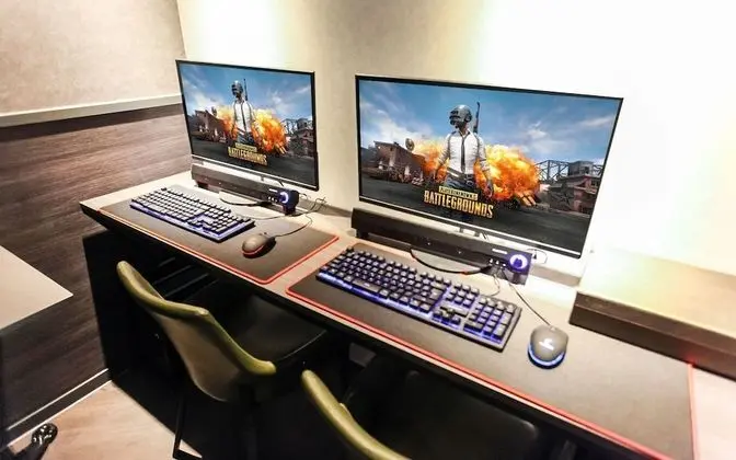 Oda (Premium 2PC Game Room-Netflix)