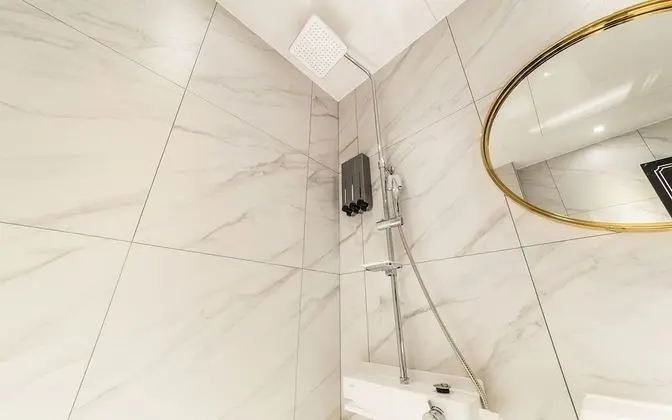 Oda (VIP (TV OTT Bathtub))