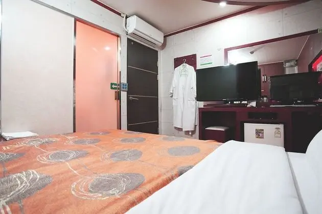 Oda (Massage bed)