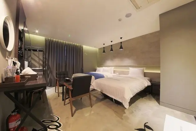 Oda (Infinity Room by the hour (100% Hotel)