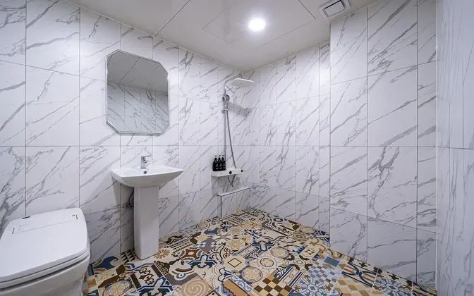 Oda (Suite rooms (watch movies on a large )