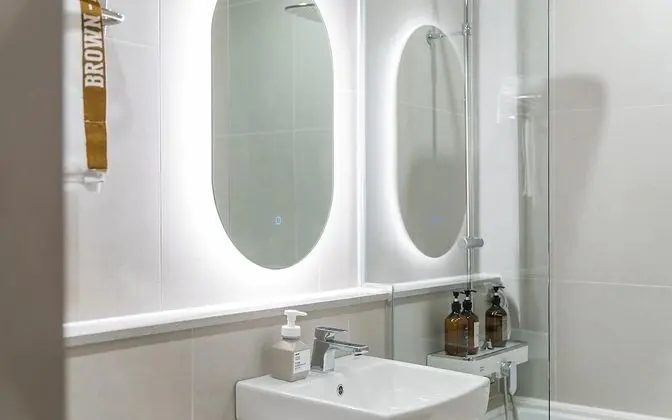 Oda (Deluxe Twin (OTT) (Styler Bathtub))