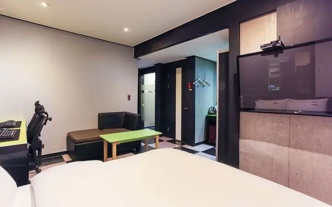 Oda (Special room (2 high-spec PCs) (GeFor)