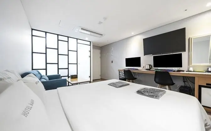 Oda (Couple PC room (Netflix available 2 P)