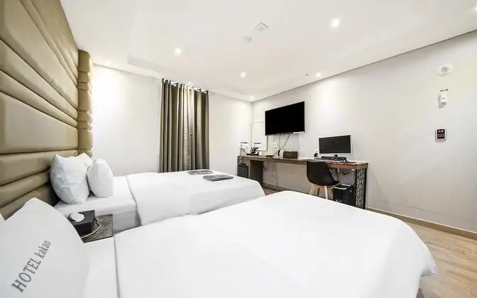 Oda (Deluxe Twin Room (Netflix Available T)