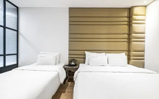 Oda (Deluxe Twin Room (Netflix Available T)