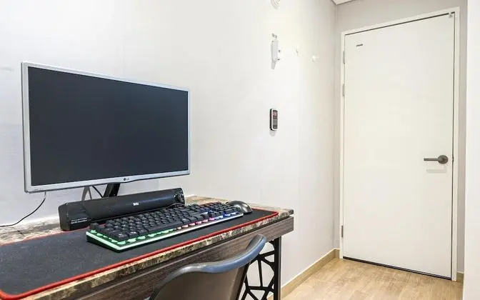 Oda (Deluxe Twin Room (Netflix Available T)