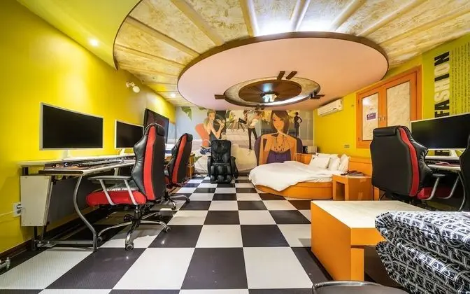 Oda (4-person room (1660 curved))