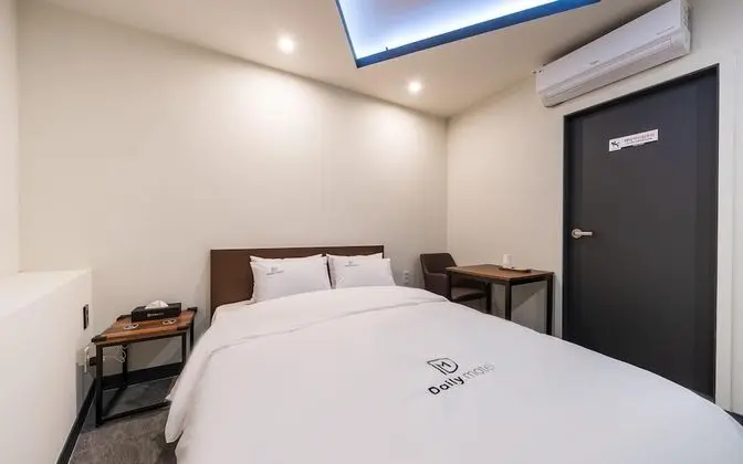 Oda (Mini Room (1PC 65inch TV Netflix Wavv)