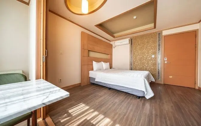 Oda (Special Room)