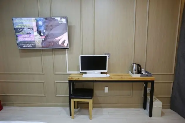 Deluxe Tek Büyük Yataklı Oda