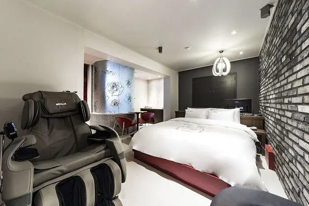 Oda (VIP suite (massage chair))