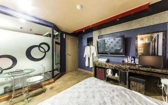Oda (Special Room)
