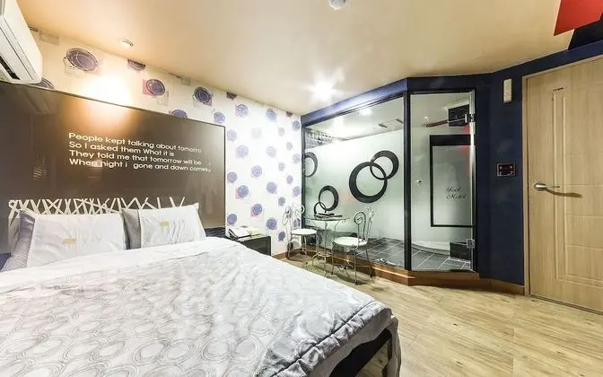 Oda (Special Room)