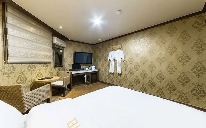 Oda (Special Room)